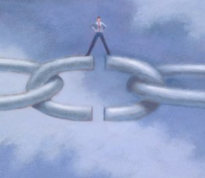 Solo ponernos en acción nos permite vernos a nosotros mismos y romper las ataduras que impiden nuestro avance.