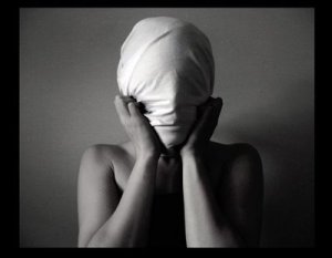 Ver nuestras heridas es la mejor manera de sanar, no querer hacerlos nos mantiene en el victimismo.