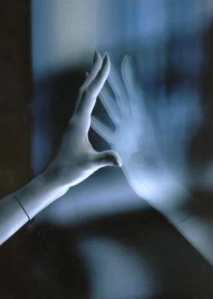 Lo que vemos a nuestro alrededor es solo un reflejo de lo que llevamos por dentro. ¿Que ves en tu mundo?