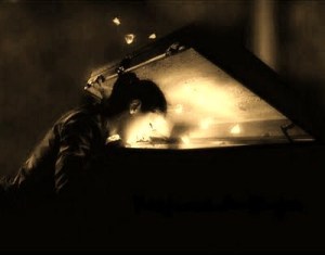 Abrelo, mira con atención y dejalo todo, incluyendo el baúl. 