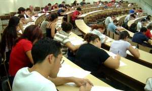 Todos estamos presentando pruebas, no nos podemos compiar porque las pruebas son diferentes.