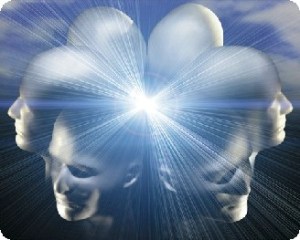 Es solo a través del contacto con otros que podemos hacer sinergía para mejorarnos a todos.