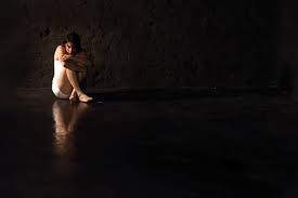 Detrás de la apariencia, siempre hay un ser con mucho miedo.