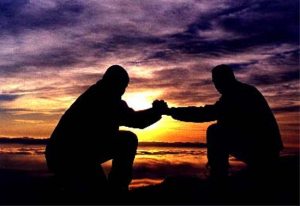 La vida se encarga de hacer balance, solo ten fe y está atento.