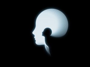 Los egos juegan en nuestra mente, creando pensamientos repetitivos o de conflicto.